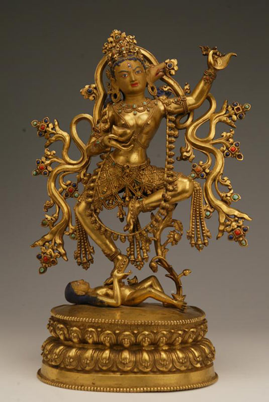 大批西藏文物珍品出藏展览 宣德佛像全球罕见