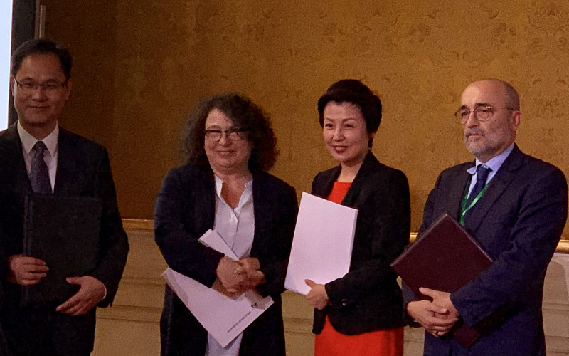 中意文化合作机制结硕果 中国上海国际艺术节中心签新约
