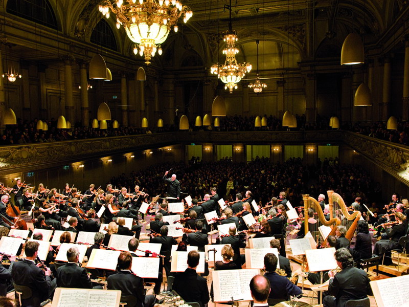  瑞士苏黎世市政厅管弦乐团音乐会  