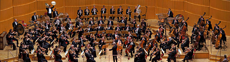 尤卡-佩卡•萨拉斯特与科隆西德广播交响乐团音乐会（小提琴：弗兰克•彼得•齐默尔曼）